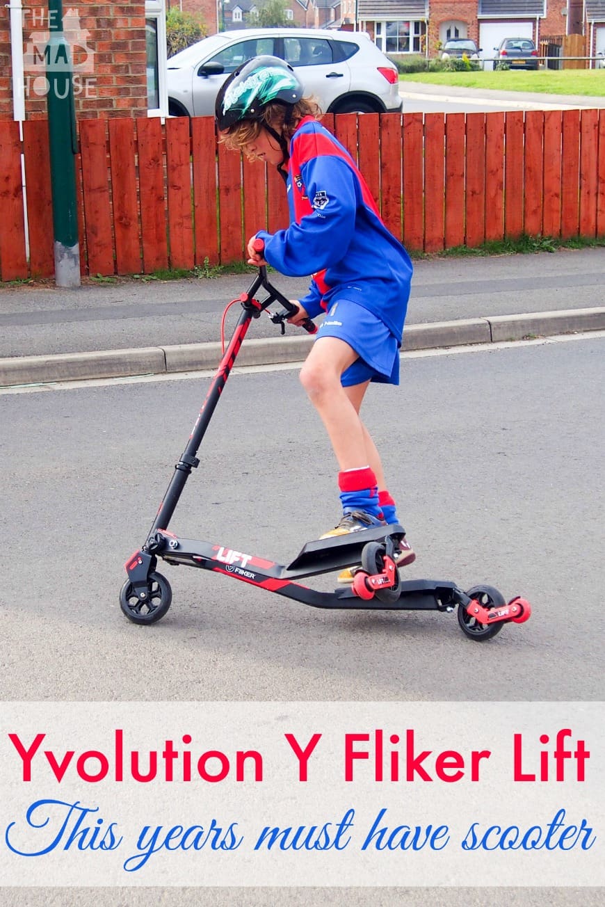 Yvolution Y Fliker Lift. This years must have scooter. The Y Fliker is a fun three wheel stunt scooter perfect for over 7's