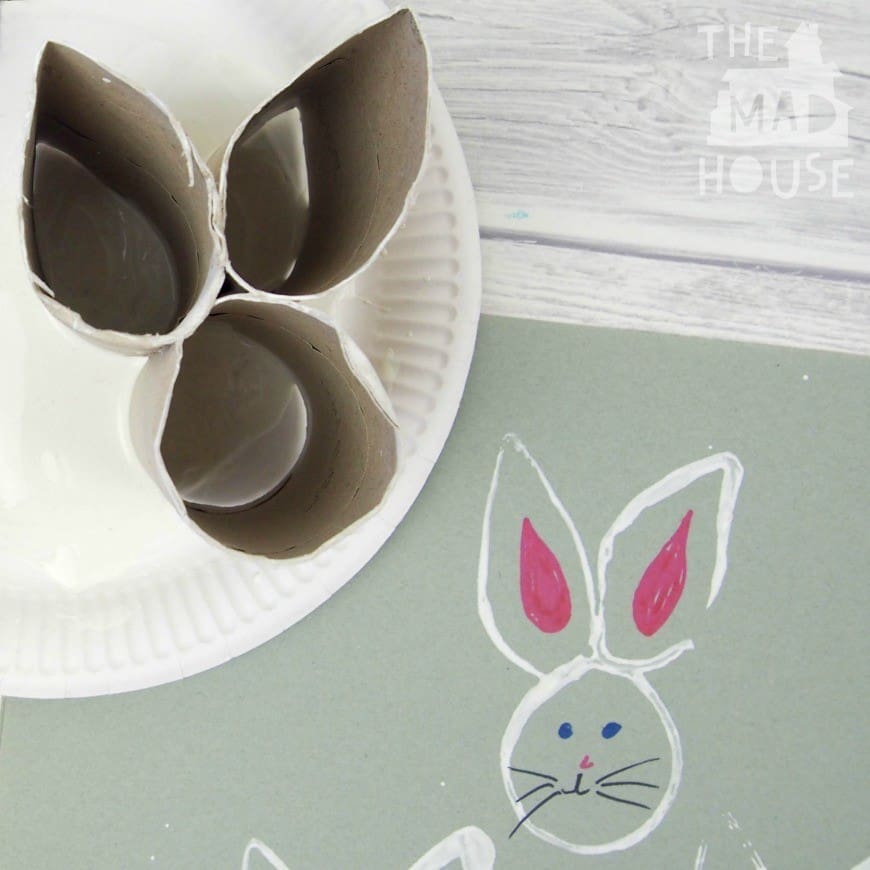 How to make a Recycled Toilet Roll Easter Bunny Stamp. This simple kids activity is perfect for Easter or Spring. A fun DIY Kids Craft and art activity