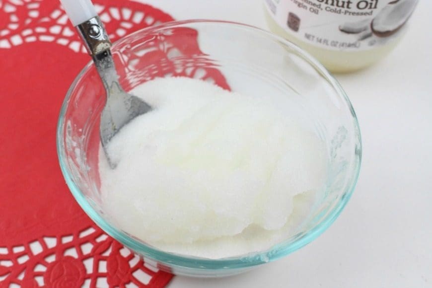 DIY Vanilla Peppermint Lip Scrub