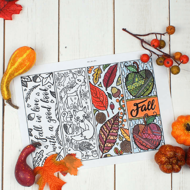 The darker nights are perfect for curling up with a good book and these free printable fall or autumn bookmarks to colour are just adorable.