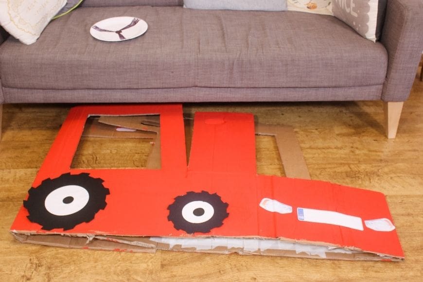 How amazing is this DIY Cardboard Box Tractor that folds flat for storage. Yes it even fits under your sofa. This tutorial also comes with fab free printables.