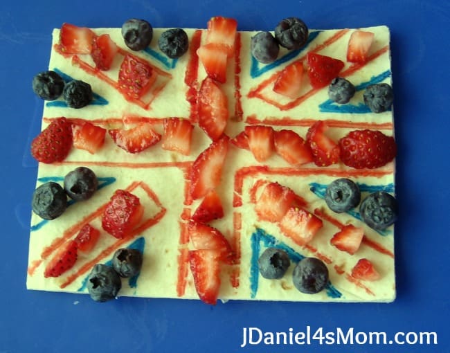 DIY Edible Union Jack activity to celebrate the queens Platinum Jubilee 