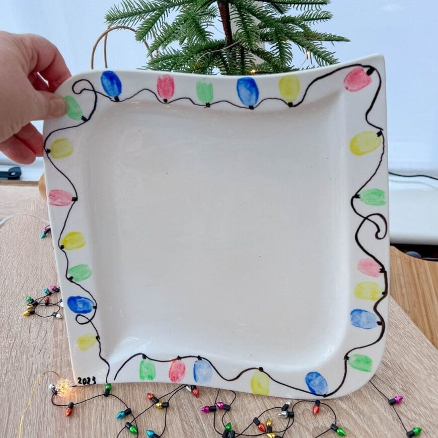 fingerprint Christmas light craft - a dishwasher-safe plate
